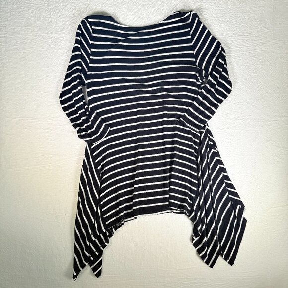 Belldini Womens Knit Top Size White & Black Silver Grommet V Neck Relaxed Size L - Picture 3 of 6